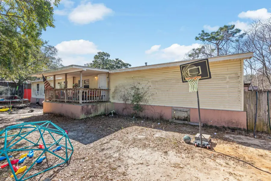 2125 Jeannie Street, Navarre, FL 32566 - #2