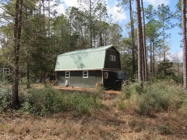 38 AC Highway 2, Laurel Hill, FL 32567