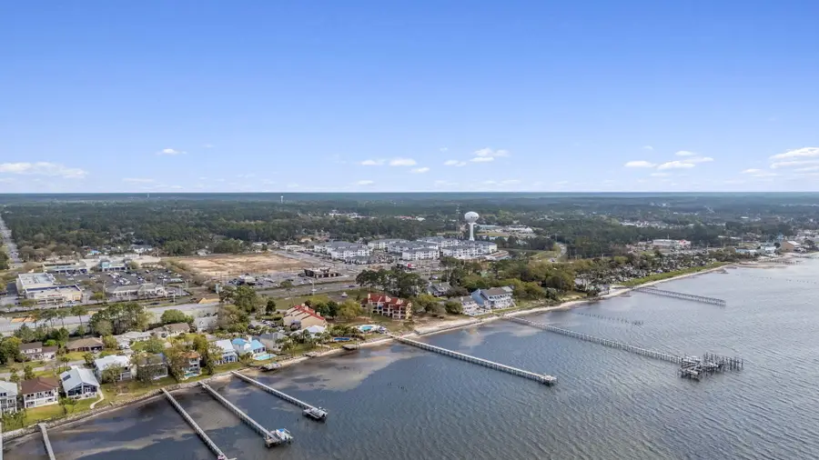 8253 Navarre Parkway #APT D200, Navarre, FL 32566 - #2