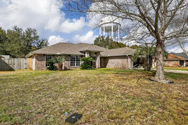 5323 English Oak Drive, Pace, FL 32571