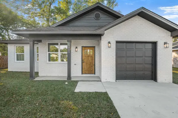 5005 Saufley Field Road, Pensacola, FL 32526