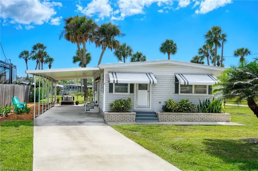 18 Henderson Dr, Naples, FL 34114 - Image #1