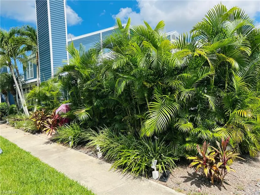 3343 Timberwood Cir, Naples, FL 34105 - Image #3