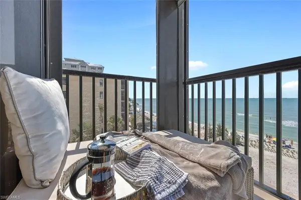 9375 Gulf Shore Dr #502, NAPLES, FL 34108