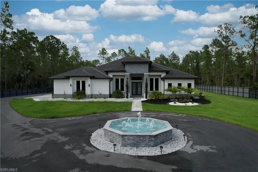 3957 6th Ave Ne, Naples, FL 34120 - Image #2