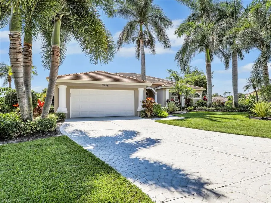 11785 Warbler Ct, Naples, FL 34119 - Image #2