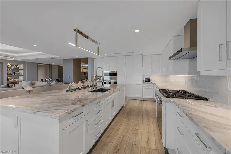 6897 Grenadier Blvd #1002, Naples, FL 34108 - Image #2