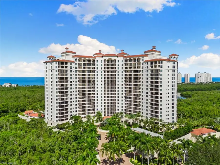 7575 Pelican Bay Blvd #402, Naples, FL 34108 - Image #3