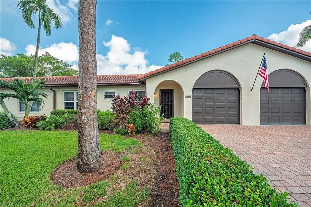 1002 Forest Lakes Dr, Naples, FL 34105 - Image #1