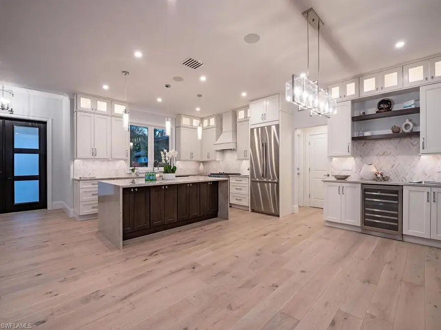 2900 Crayton Rd, Naples, FL 34103 - Image #3