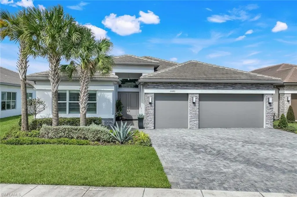 11683 Periwinkle Dr, Naples, FL 34120 - Image #1