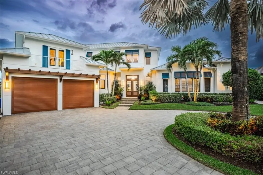 1265 Tuna Ct, Naples, FL 34102 - Image #1