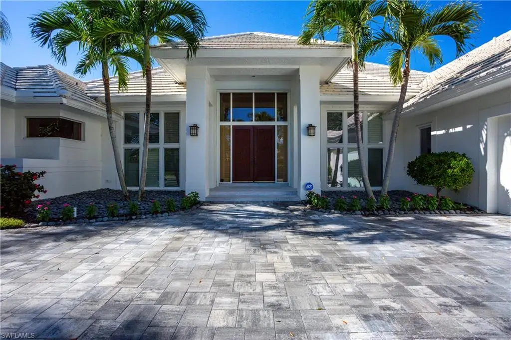 6967 Greentree Dr, Naples, FL 34108 - Image #1