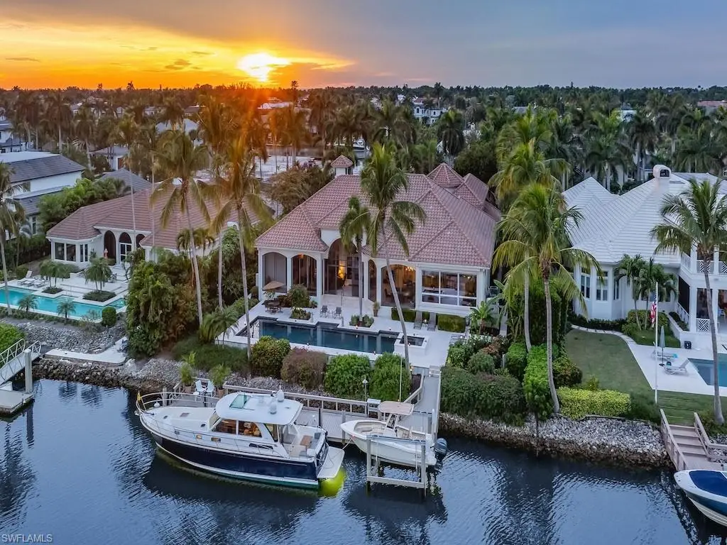 1323 Spyglass Ln, Naples, FL 34102 - Image #1