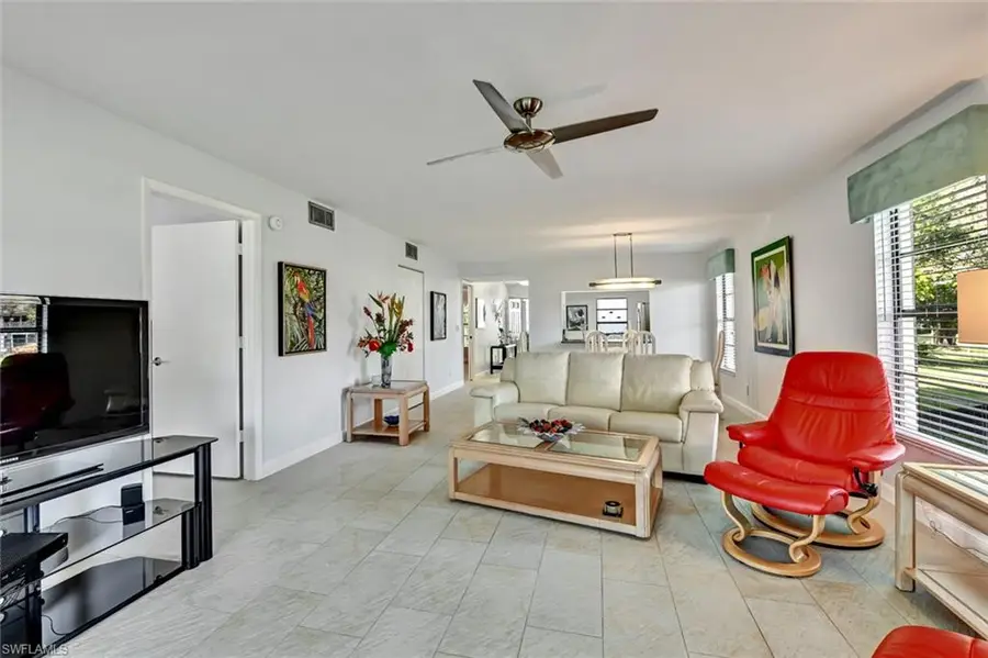 500 Misty Pines Cir #2-101, Naples, FL 34105 - Image #3