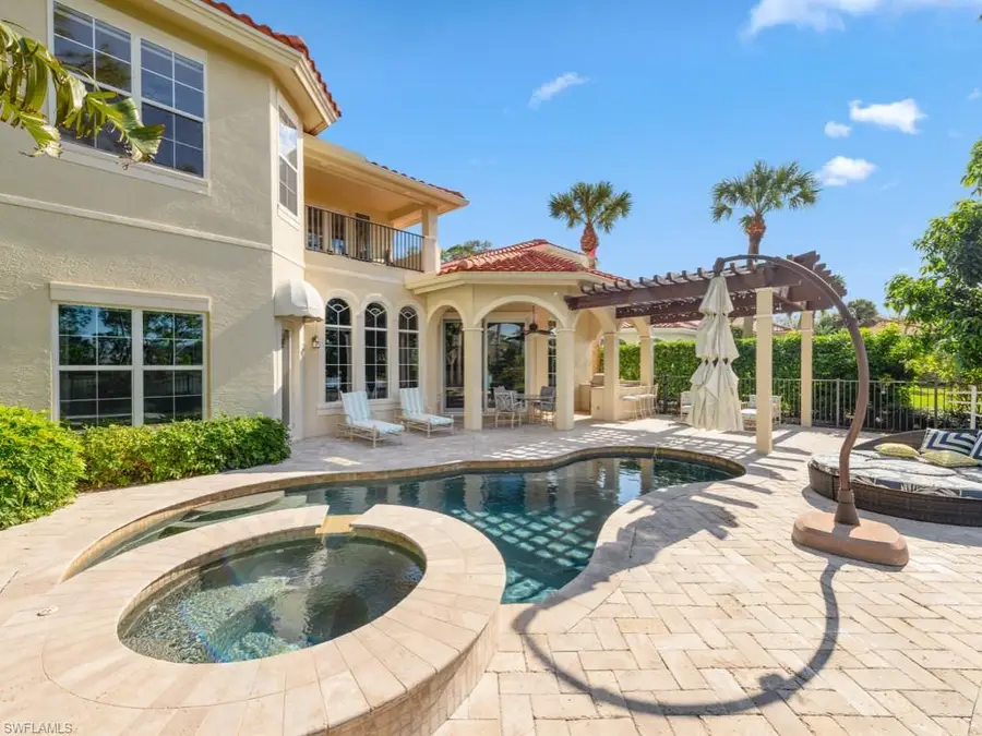 2650 Lermitage Ln, Naples, FL 34105 - Image #3
