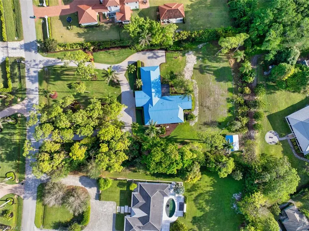 601 Carica Rd, Naples, FL 34108 - Image #1