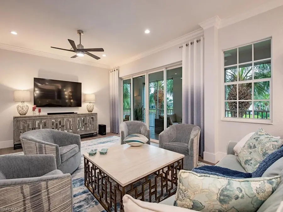 2330 Mont Claire Dr #202, Naples, FL 34109 - Image #2