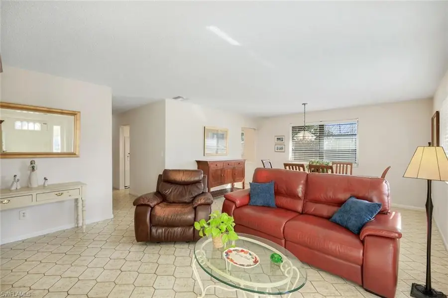 761 91st Ave N, Naples, FL 34108 - Image #2