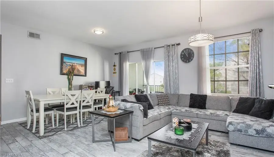 4670 Saint Croix Ln #621, Naples, FL 34109 - Image #3