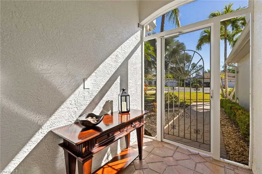 1216 Chelmsford Ct #69, Naples, FL 34104 - Image #2