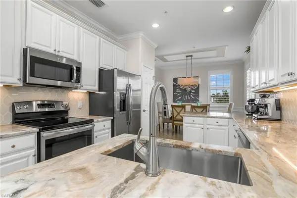 9464 Casoria Ct #201, NAPLES, FL 34113