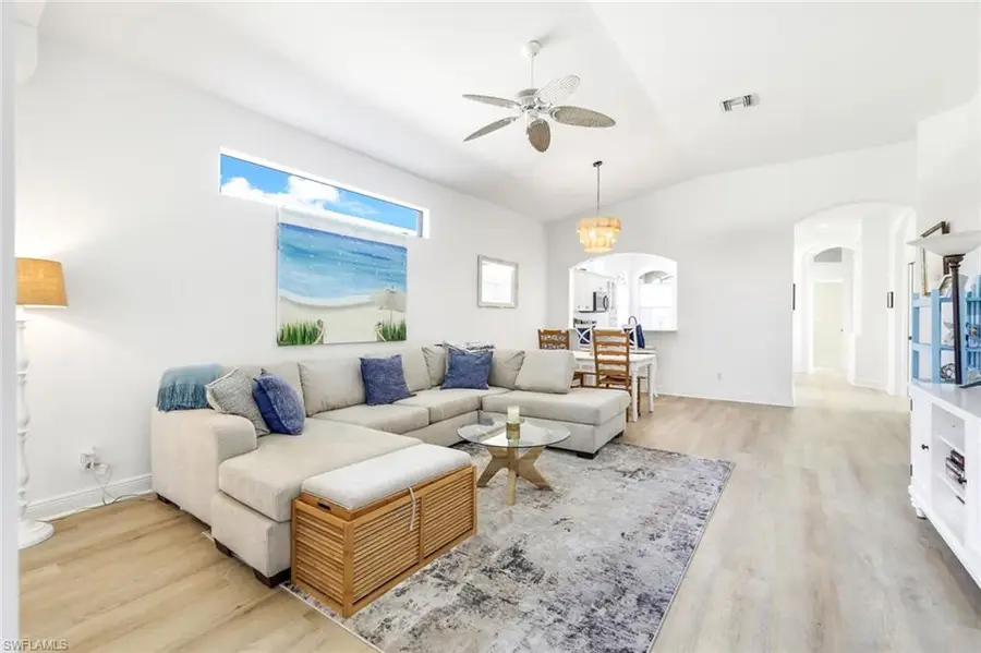 8755 Ibis Cove Cir, Naples, FL 34119 - Image #3