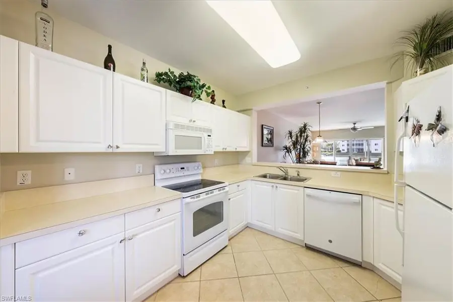 7818 Great Heron Way #104, Naples, FL 34104 - Image #2