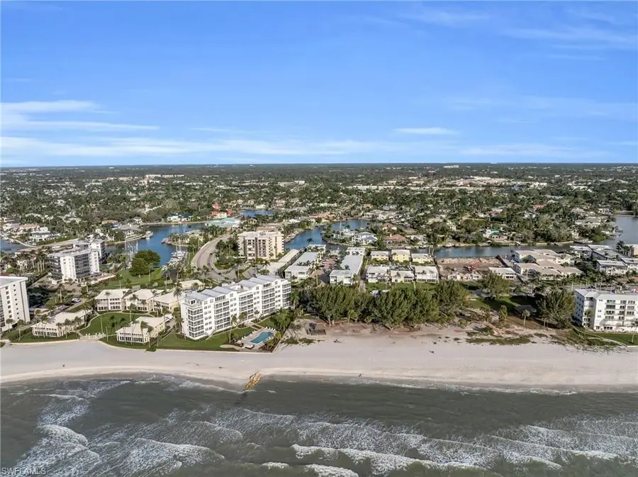 2100 Gulf Shore Blvd N #206, Naples, FL 34102 - Image #2