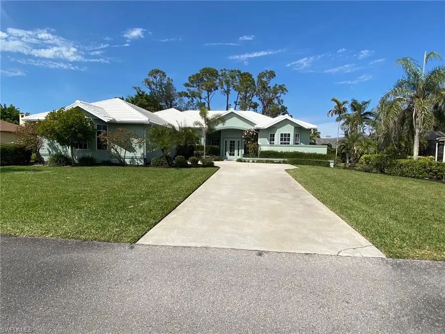 1807 Imperial Golf Co Blvd, Naples, FL 34110 - Image #2