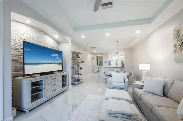 4863 Hampshire Ct #303, NAPLES, FL 34112