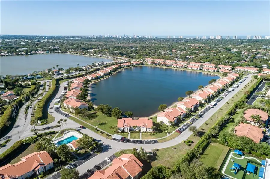 7784 Emerald Cir #204, Naples, FL 34109 - Image #3