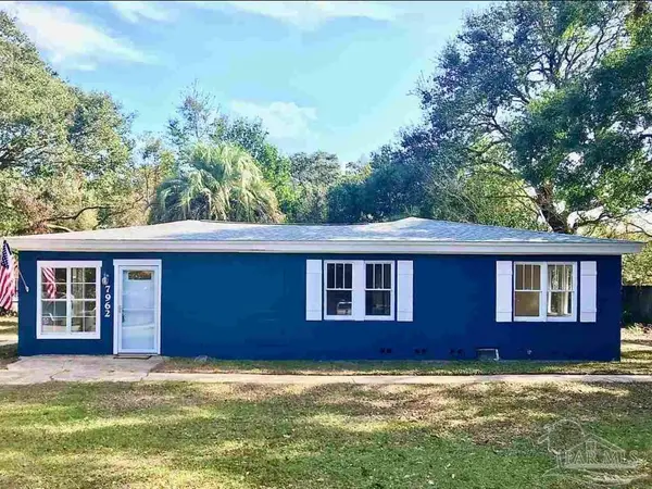 7962 Graves Rd, Pensacola, FL 32514