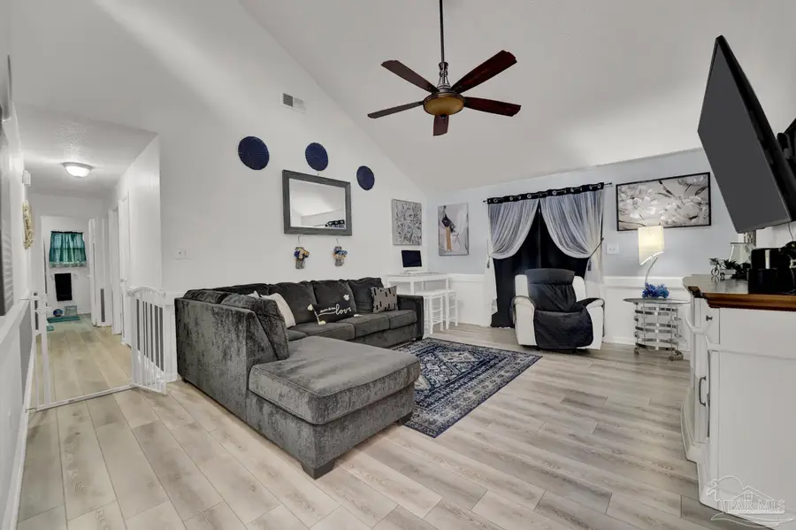 6416 Misty Lake Dr, Milton, FL 32570 - Image #2