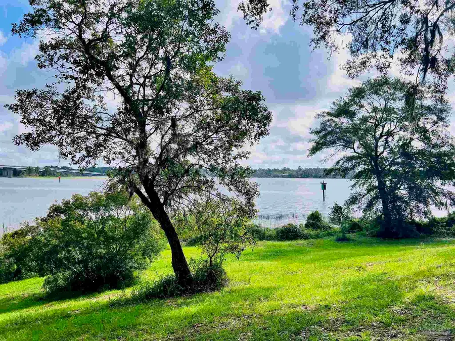 Gordon Wells Dr, Milton, FL 32583 - Image #2