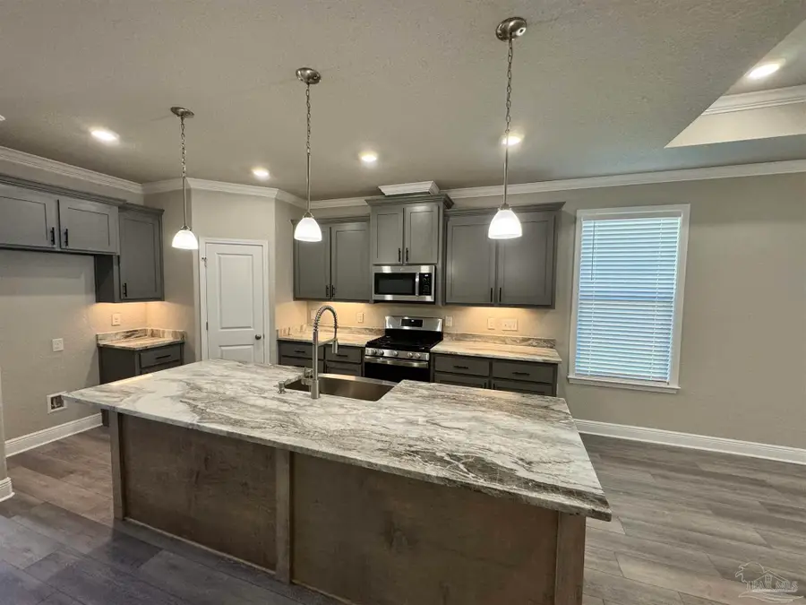 2330 Habersham Ln, Cantonment, FL 32533 - Image #2