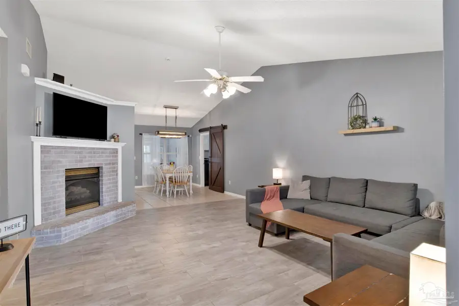 5600 Heather Way, Milton, FL 32570 - Image #3