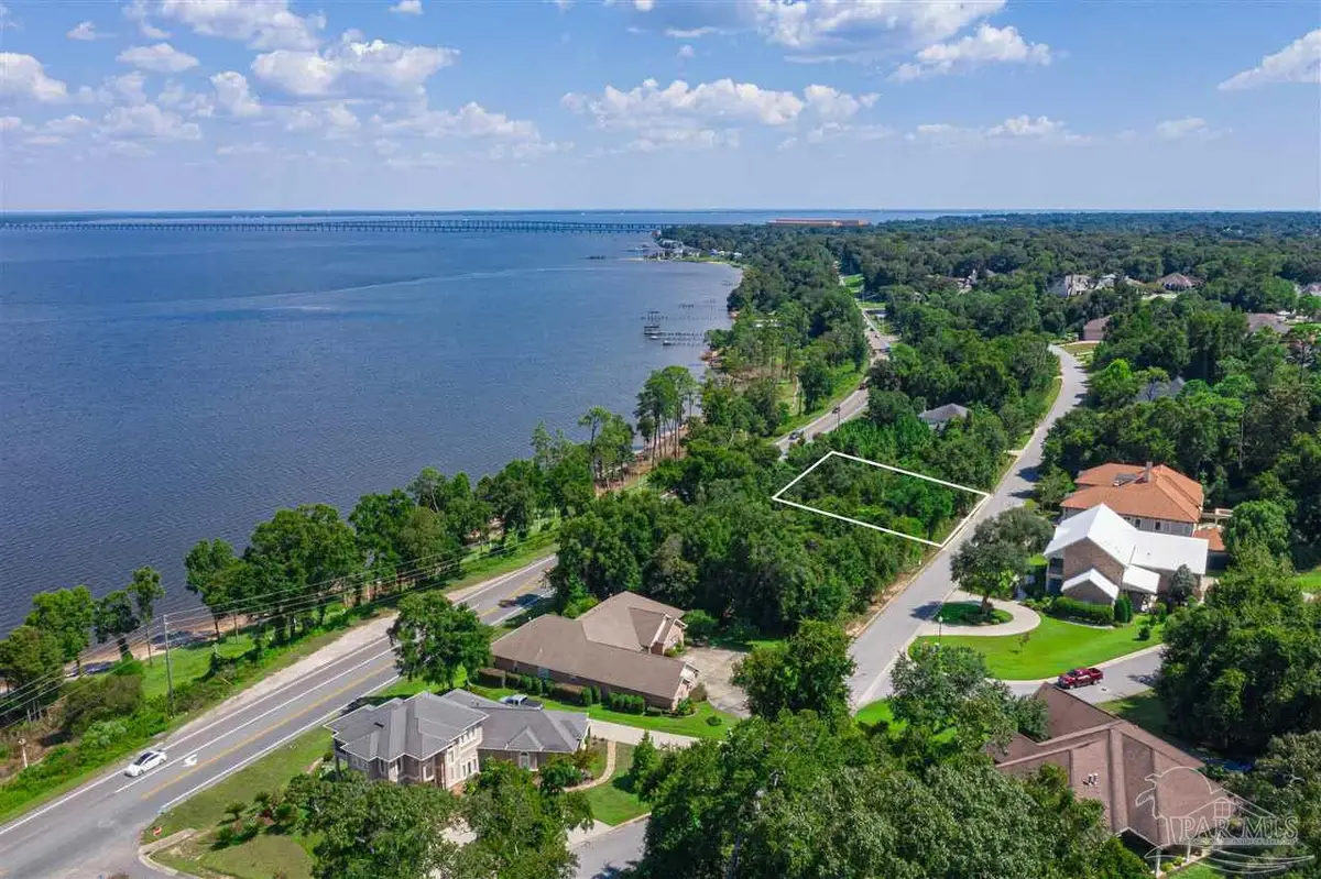 3060 Pelican Ln, Pensacola, FL 32514 - Image #1