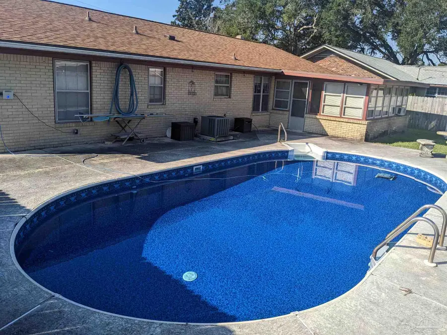 8116 Imperial Dr, Pensacola, FL 32506 - Image #3