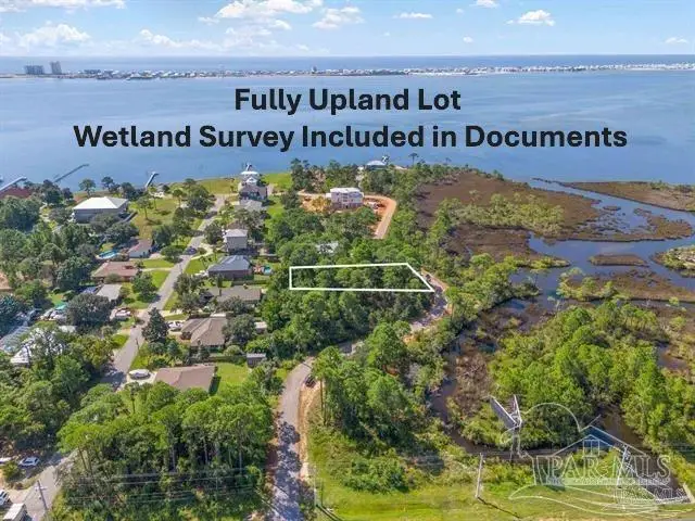 7924 Newport St, Navarre, FL 32566 - #1