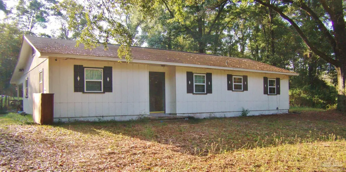 420 Deerfoot Ln, Cantonment, FL 32533 - Image #1