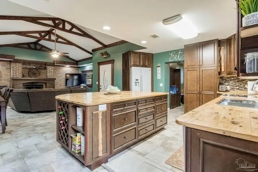 426 E Olive Rd, Pensacola, FL 32514 - Image #3