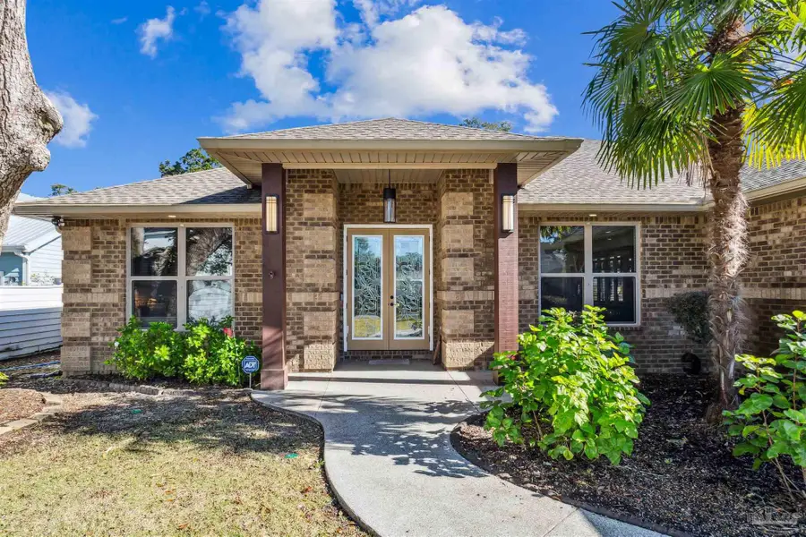 950 Paradise Beach Cir, Pensacola, FL 32506 - Image #2