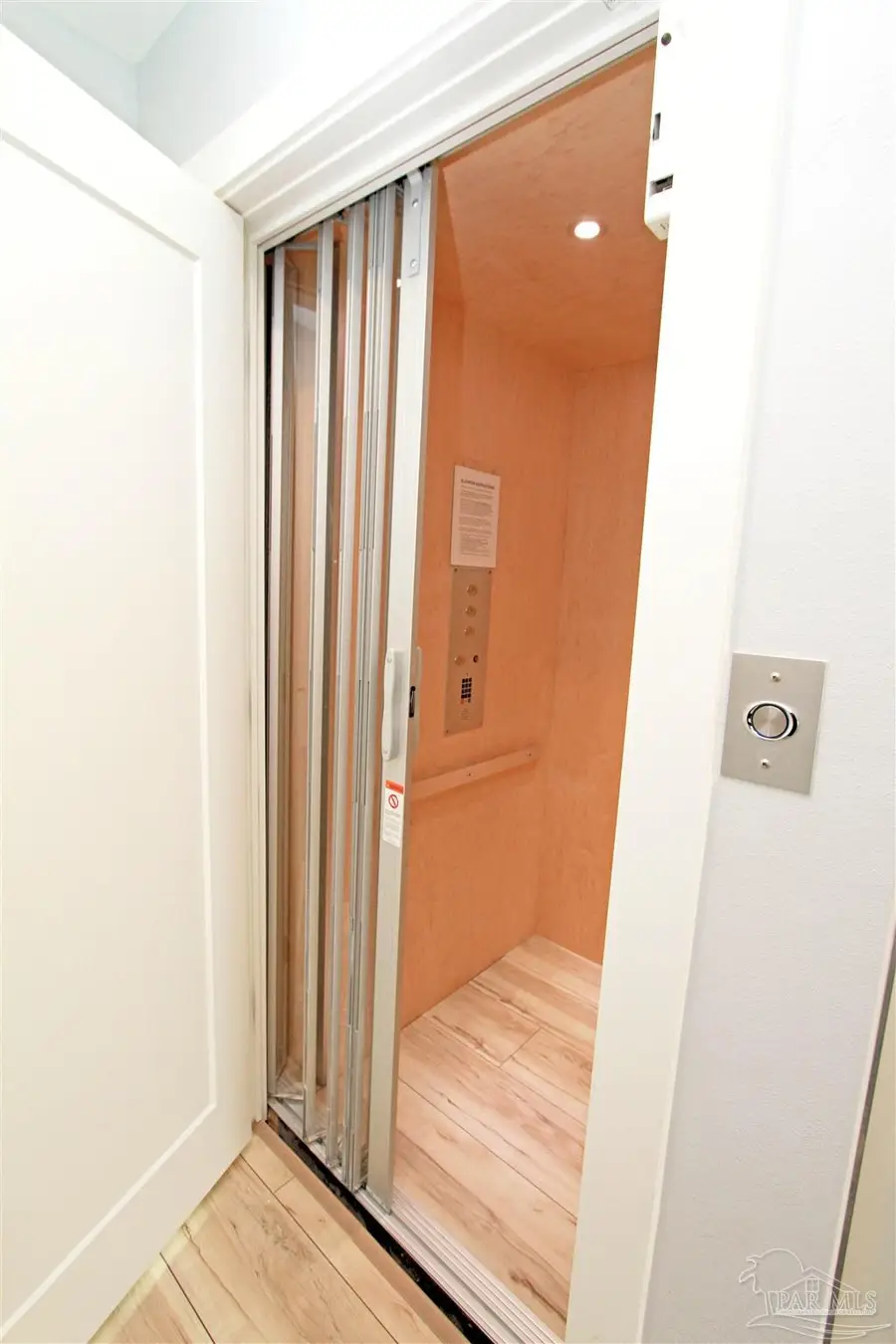 157 S Spring St, Pensacola, FL 32502 - Image #3