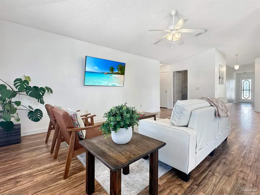 4749 Hilarita Cir, Pace, FL 32571 - Image #3