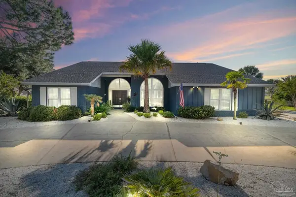 5505 Navaho Dr, Pensacola, FL 32507