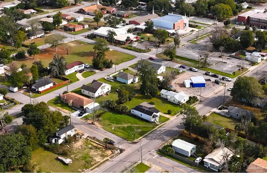 2220 N Davis Hwy, Pensacola, FL 32503 - Image #2