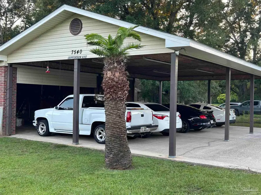 7540 Jefferson Ave, Century, FL 32535 - Image #3