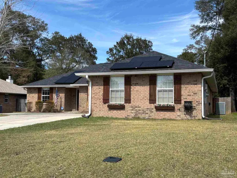 5955 Ashton Woods Cir, Milton, FL 32570 - Image #3