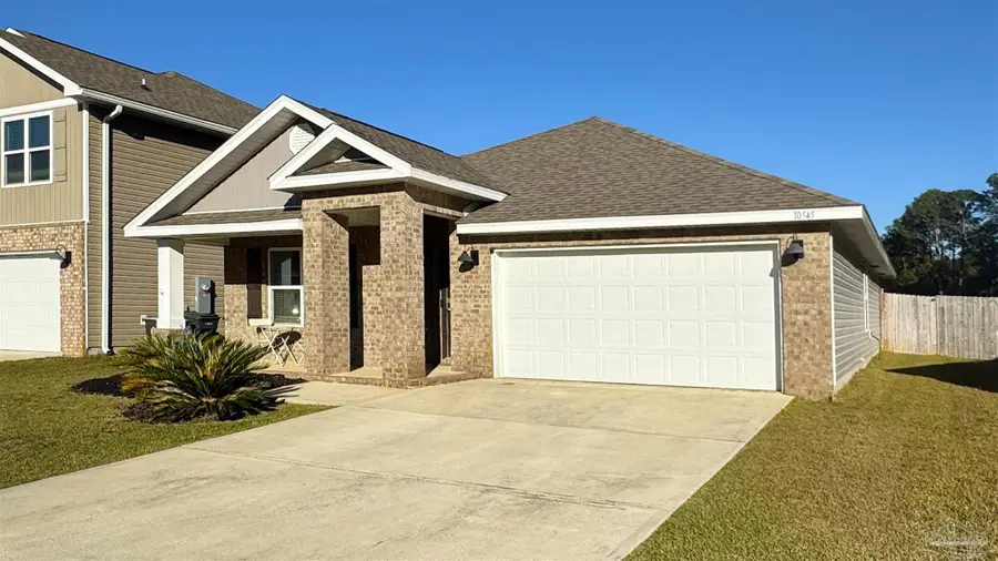 10545 Queens Gate Cir, Pensacola, FL 32506 - Image #2
